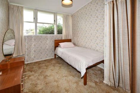 Photo of property in 10 Virgil Place, Northcote, Christchurch, 8052