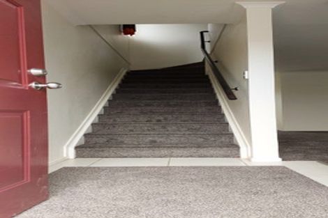 Photo of property in 10 Rosandich Drive, Sunnyvale, Auckland, 0612