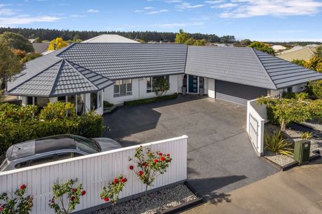 Photo of property in 53 Broadhaven Avenue, Parklands, Christchurch, 8083