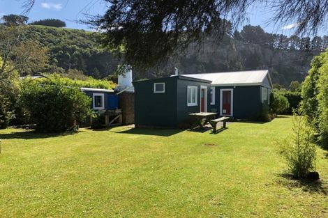 Photo of property in 40 Mihiwaka Road, Long Beach, Port Chalmers, 9081
