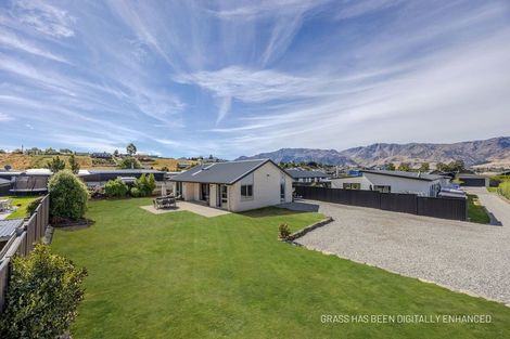 Photo of property in 8 Pennycook Place, Lake Hawea, Wanaka, 9382