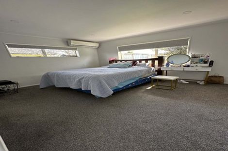 Photo of property in 3 Montilla Place, Manurewa, Auckland, 2102