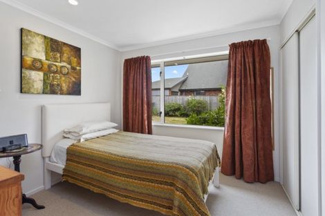 Photo of property in 15 Hawkins Place, Rangiora, 7400