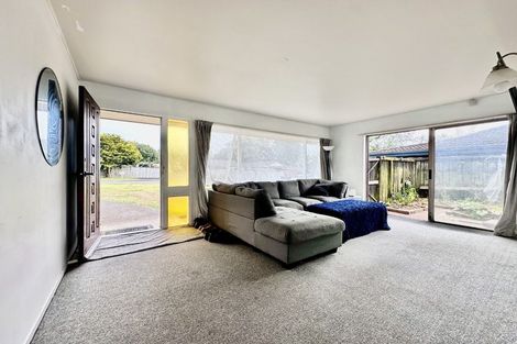 Photo of property in 24 Windoma Circle, Manukau, Auckland, 2025