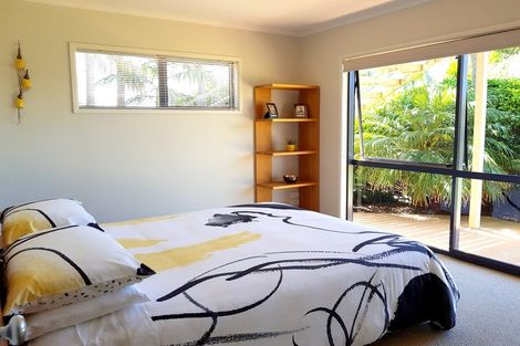 Photo of property in 381 Cove Road, Waipu, 0582