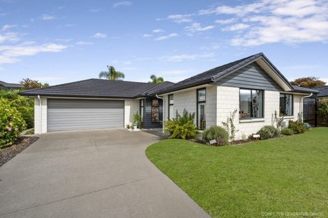 Photo of property in 15 Shoreview Close, Omokoroa, 3114