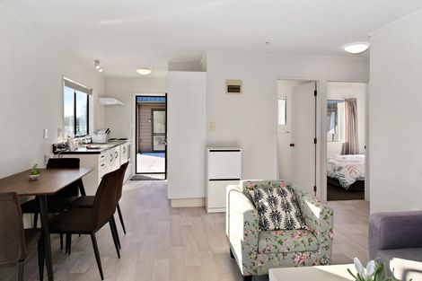 Photo of property in 6/1383 Hinemoa Street, Rotorua, 3010