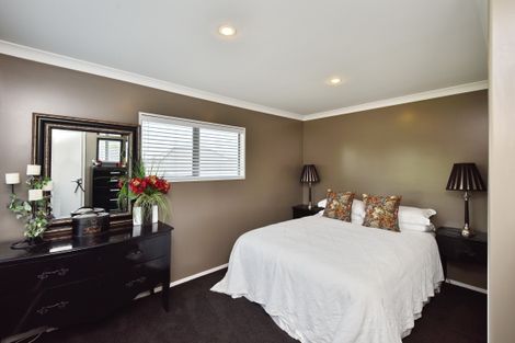 Photo of property in 20 Crombie Green, Northwood, Christchurch, 8051