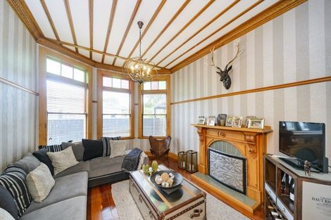 Photo of property in 5 Queen Street, Feilding, 4702