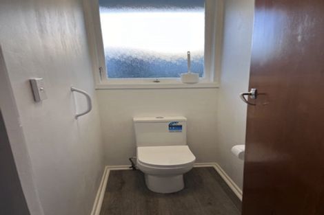 Photo of property in 38 Black Rock Road, Newlands, Wellington, 6037