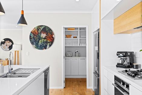 Photo of property in 9 Barque Rise, Long Bay, Auckland, 0630