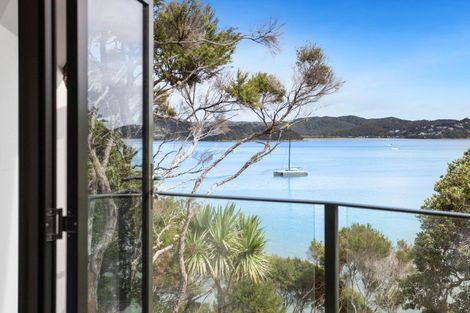 Photo of property in 16 James Clendon Place, Okiato, Russell, 0272