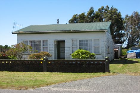 Photo of property in 21 Coates Street, Westport, 7825