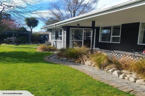 Photo of property in 17 Coates Place, Rangiora, 7400