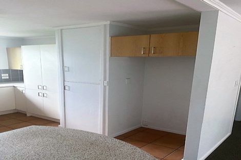 Photo of property in 2/57 Symonds Street, Onehunga, Auckland, 1061