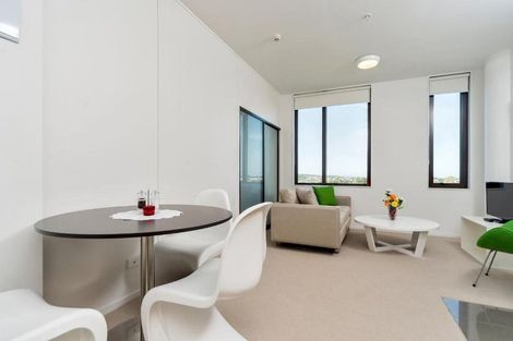 Photo of property in Twin Towers, 811/17 Putney Way, Manukau, Auckland, 2104