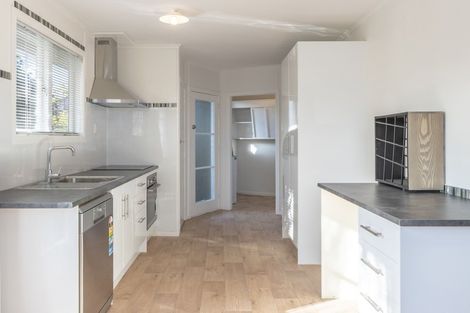 Photo of property in 2 Deanwell Avenue, Deanwell, Hamilton, 3206