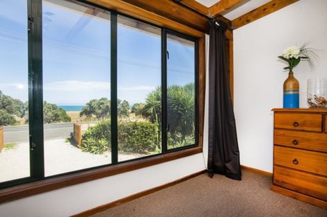 Photo of property in 57 Moana Road, Okitu, Gisborne, 4010