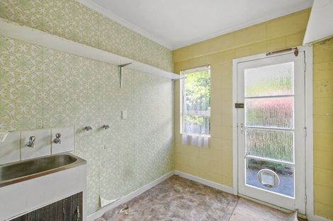 Photo of property in 7 Bushview Place, Upper Vogeltown, New Plymouth, 4310