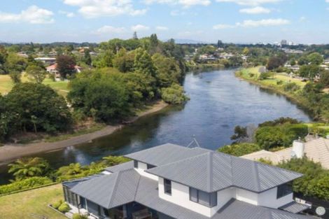 Photo of property in 16 Minchin Crescent, St Andrews, Hamilton, 3200