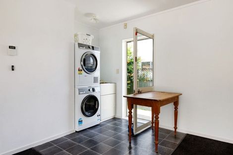 Photo of property in 24a Williams Street, Cambridge, 3434