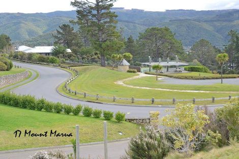 Photo of property in 17 Mount Marua Way, Timberlea, Upper Hutt, 5018