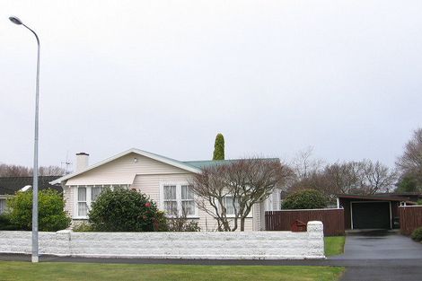 Photo of property in 11 Brightwater Terrace, Terrace End, Palmerston North, 4410