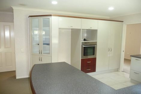 Photo of property in 6 Pennygale Close, Flat Bush, Auckland, 2016