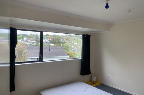 Photo of property in 65 Trias Road, Totara Vale, Auckland, 0629