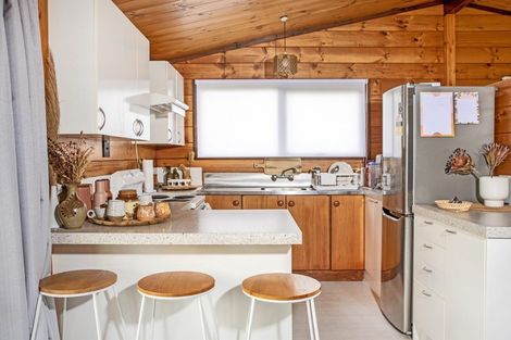 Photo of property in 6 Marlin Drive, Coastlands, Whakatane, 3120