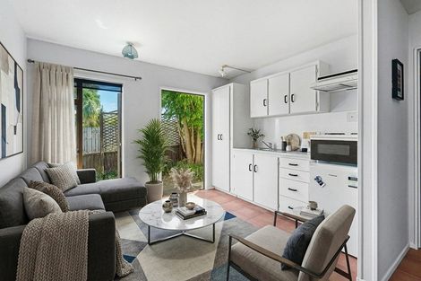 Photo of property in 32a Glen Almond Street, New Plymouth, 4310
