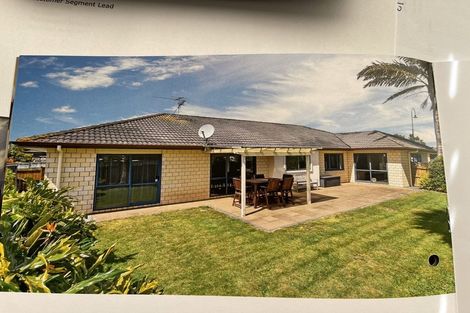 Photo of property in 19 Fergy Crescent, Wattle Downs, Auckland, 2103