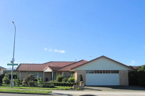 Photo of property in 9 Sovereign Way, Paraparaumu, 5032