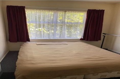 Photo of property in 6 Croft Grove, Moera, Lower Hutt, 5010