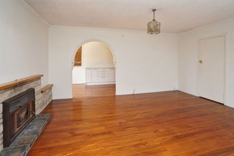 Photo of property in 42 Pulham Crescent, Queenwood, Hamilton, 3210