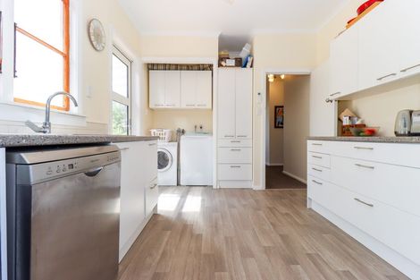 Photo of property in 102 Manawatu Street, Hokowhitu, Palmerston North, 4410