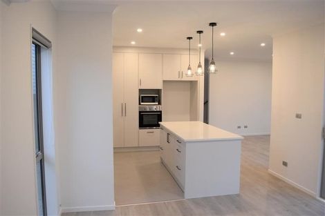 Photo of property in 32 Silvereye Road, Hobsonville, Auckland, 0616