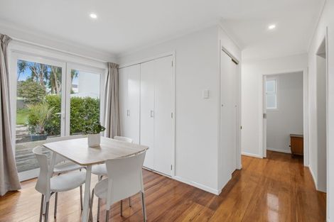 Photo of property in 35 Hine Street, New Plymouth, 4310