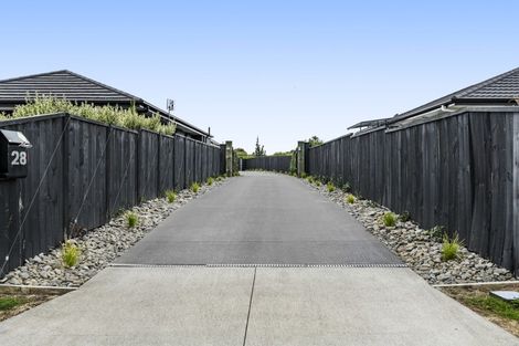 Photo of property in 28 Honeyfield Drive, Whalers Gate, New Plymouth, 4310