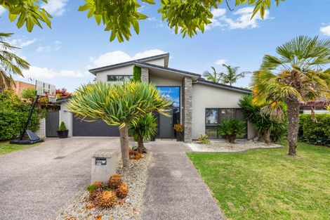Photo of property in 24 Corsica Way, Karaka, Papakura, 2113