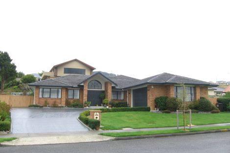 Photo of property in 4 Birkinshaw Grove, Riverstone Terraces, Upper Hutt, 5018