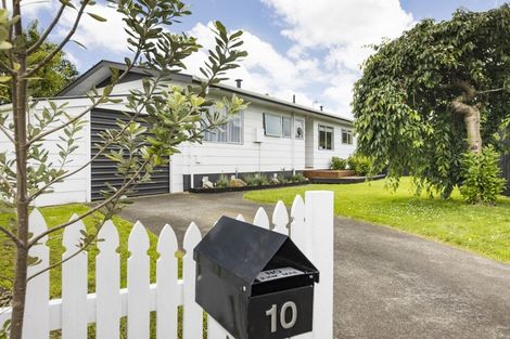 Photo of property in 10 Ashton Place, Highbury, Palmerston North, 4412