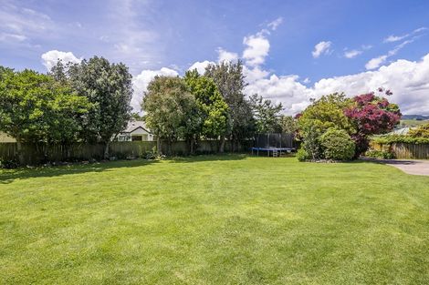 Photo of property in 6 Realm Drive, Paraparaumu, 5032