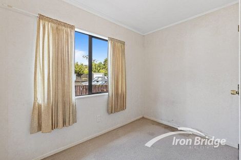 Photo of property in 75 Meadowvale Rise, Titirangi, Auckland, 0604