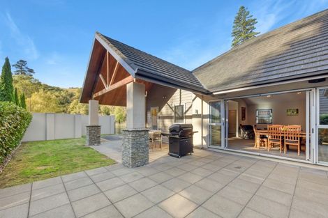 Photo of property in 27 Montebello Avenue, Stoke, Nelson, 7011