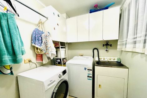 Photo of property in 89 Saddleback Rise, Murrays Bay, Auckland, 0630