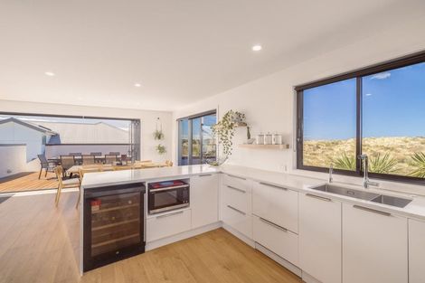 Photo of property in 10 Stout Street, Waimairi Beach, Christchurch, 8083