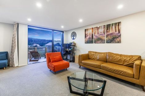 Photo of property in 25 Holystone Road, Whitby, Porirua, 5024