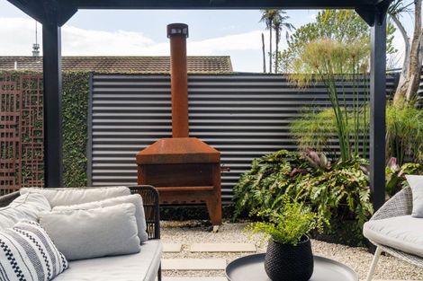 Photo of property in 6 Pemberton Crescent, Greerton, Tauranga, 3112