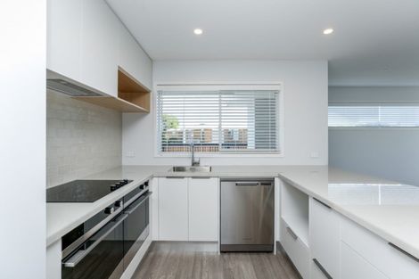 Photo of property in 3 Normanby Street, Fitzroy, New Plymouth, 4312